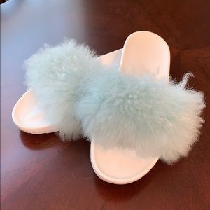 Ugg slippers/slides/sandals